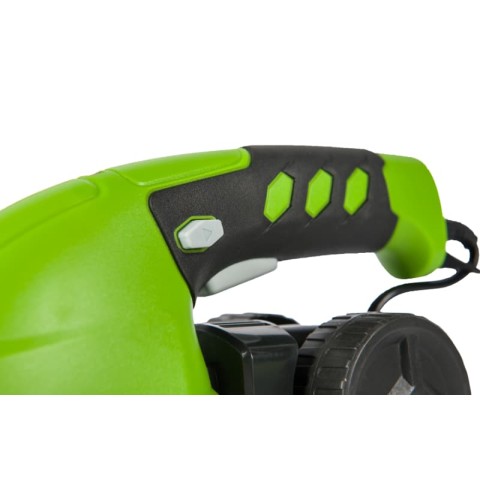Садовые ножницы аккумуляторные  Greenworks Арт. 1600207, 3,6V  со встроенным аккумулятором 2 Aч и телескопической ручкой