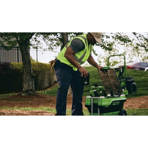 Зарядное устройство для 6 аккумуляторов Greenworks Арт. 2955107, 82V