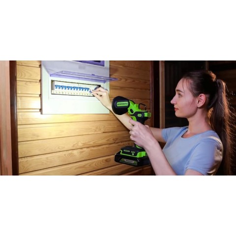 Рабочий аккумуляторный LED-фонарь 2-в-1 Greenworks, Арт. 3503707, 24V, 650 Лм, сменные плафоны, без АКБ и ЗУ