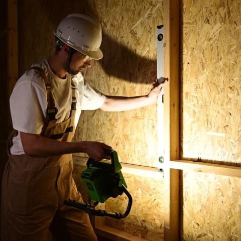 LED-прожектор Greenworks G40WLH 40V/220V 3503907 (1000/2000 лм) с гибридным питанием