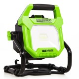 LED-прожектор Greenworks G82WLH с гибридным питанием, 82V / 220V, 1250/2500 лм, крюк для подвеса, крепление на стену, кабель 30 см, без АКБ и ЗУ (3504007)