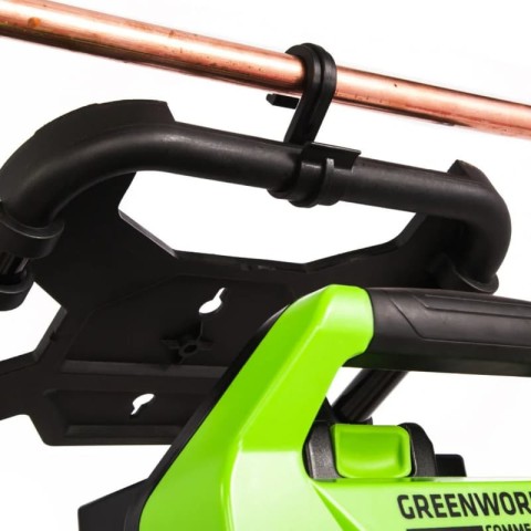 LED-прожектор Greenworks G82WLH с гибридным питанием, 82V / 220V, 1250/2500 лм, крюк для подвеса, крепление на стену, кабель 30 см, без АКБ и ЗУ (3504007)