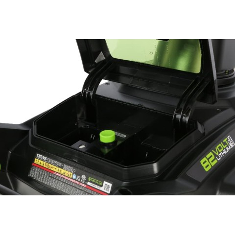 Снегоуборщик аккумуляторный Greenworks Арт. 2602507UB, 82V, 56 см, бесщеточный, c АКБ 5АЧ и ЗУ