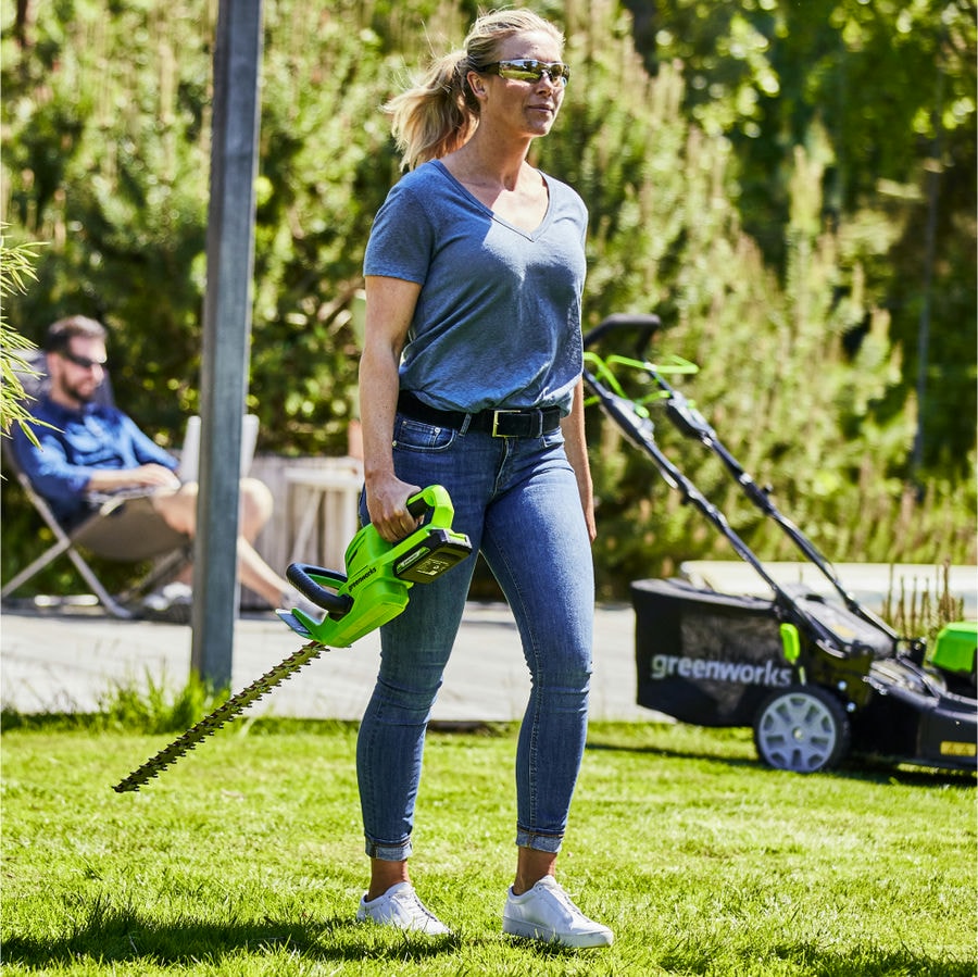 Кусторез аккумуляторный Greenworks Арт. 2205507, 24V, 56см, без АКБ и ЗУ