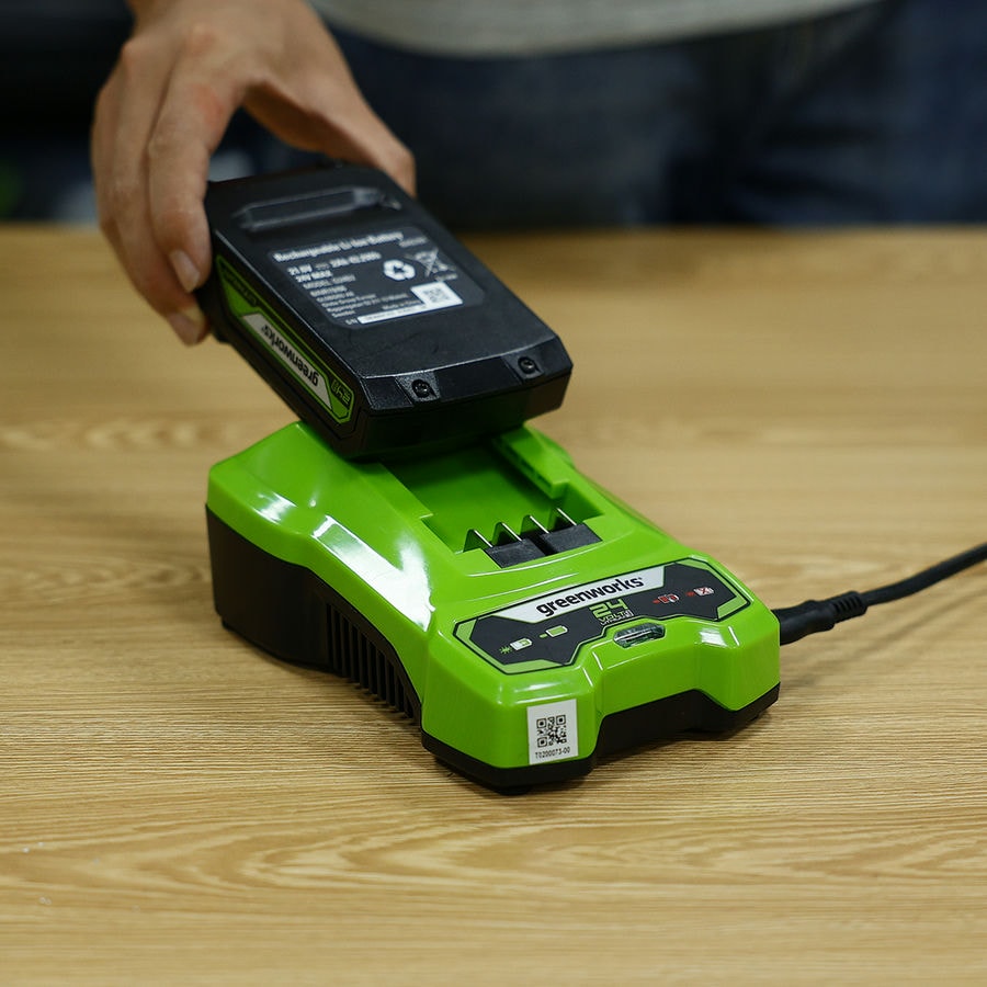 Быстрое зарядное устройство Greenworks Арт. 2946407, 24V, 4А