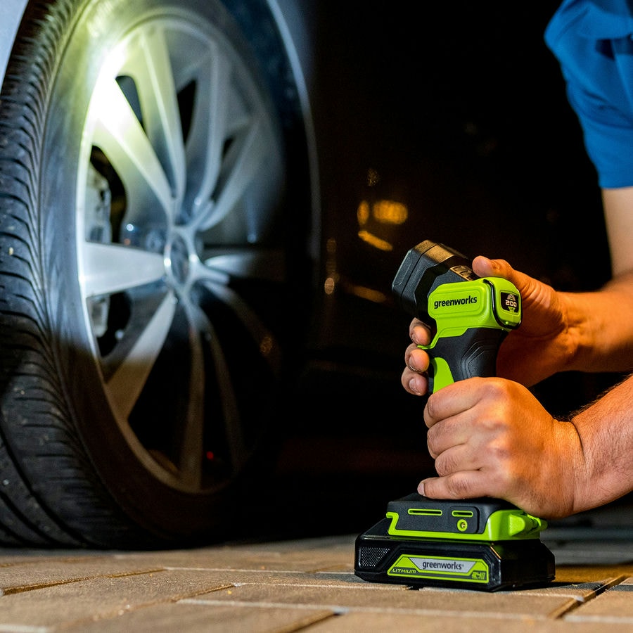 Фонарь аккумуляторный Greenworks Арт. 3502407, 24V, 200 лм, без АКБ и ЗУ
