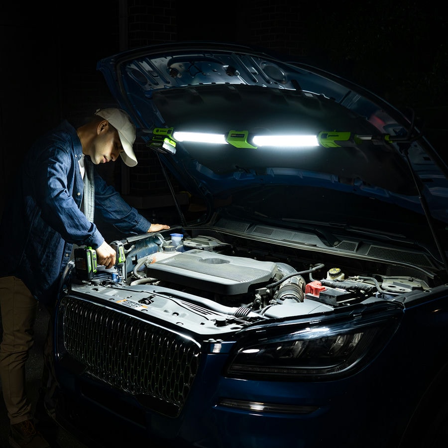 Подкапотный LED-прожектор аккумуляторный Greenworks Арт. 3503607, 24V, 1200 Лм, без АКБ и ЗУ