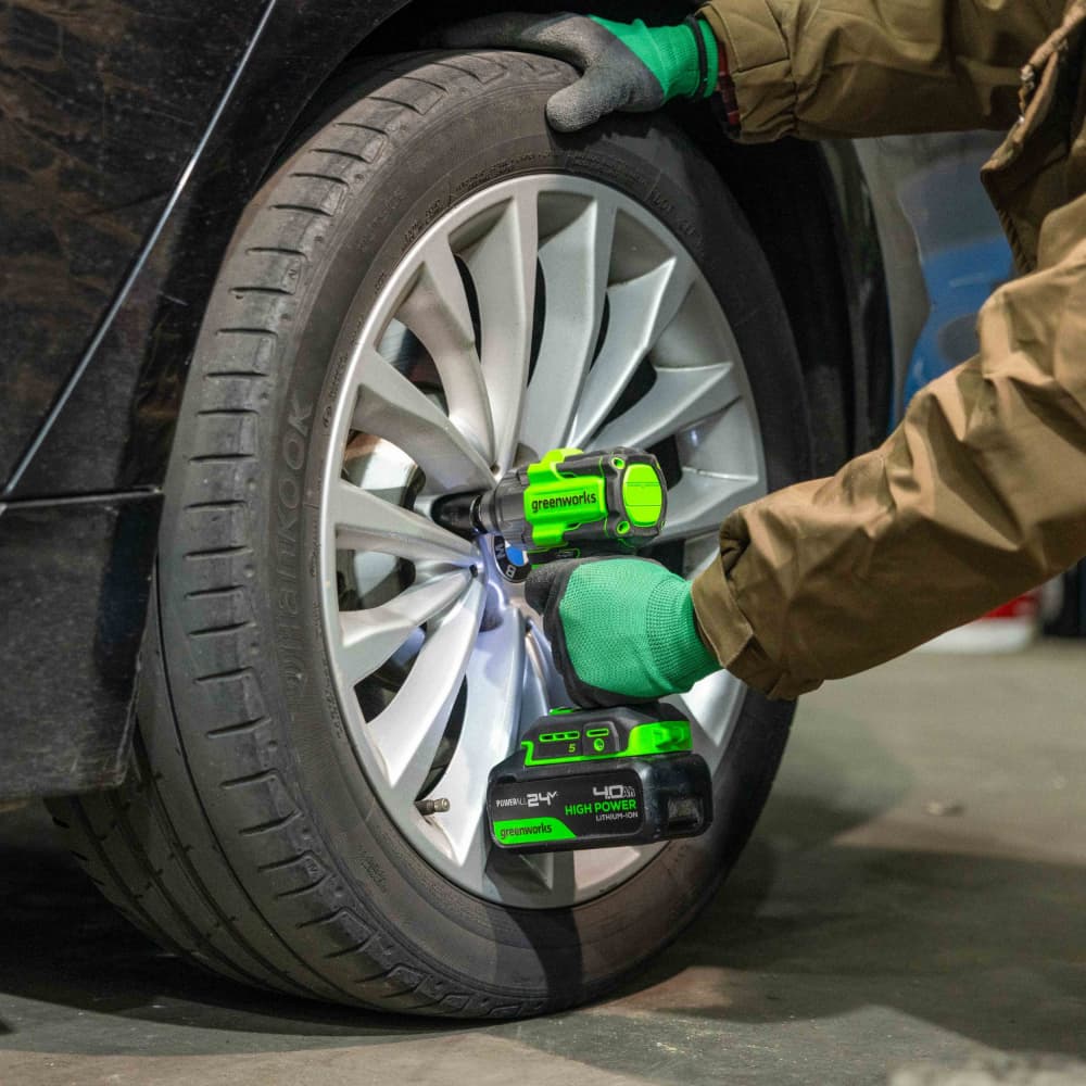 Гайковерт ударный акк. Greenworks IW5500, 24V, б/щет, 1/2'', 500Нм, 3 режима, 1х4Ач,ЗУ,кор (3805007CUB)