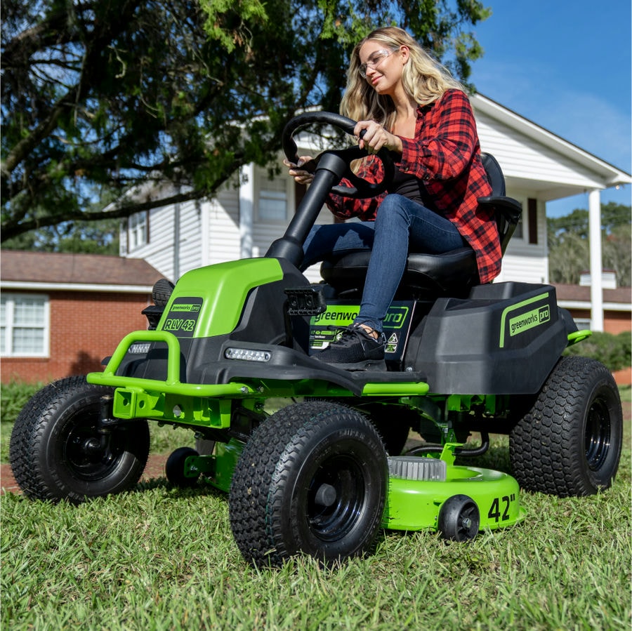 Газонокосилка с сиденьем Greenworks CrossoverT CRT428 82V (107 см) с 6 АКБ 5 Ач и ЗУ